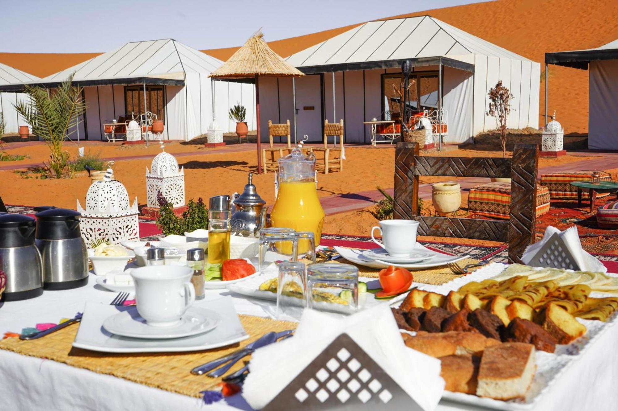 Young Luxury Camp Merzouga Exteriör bild