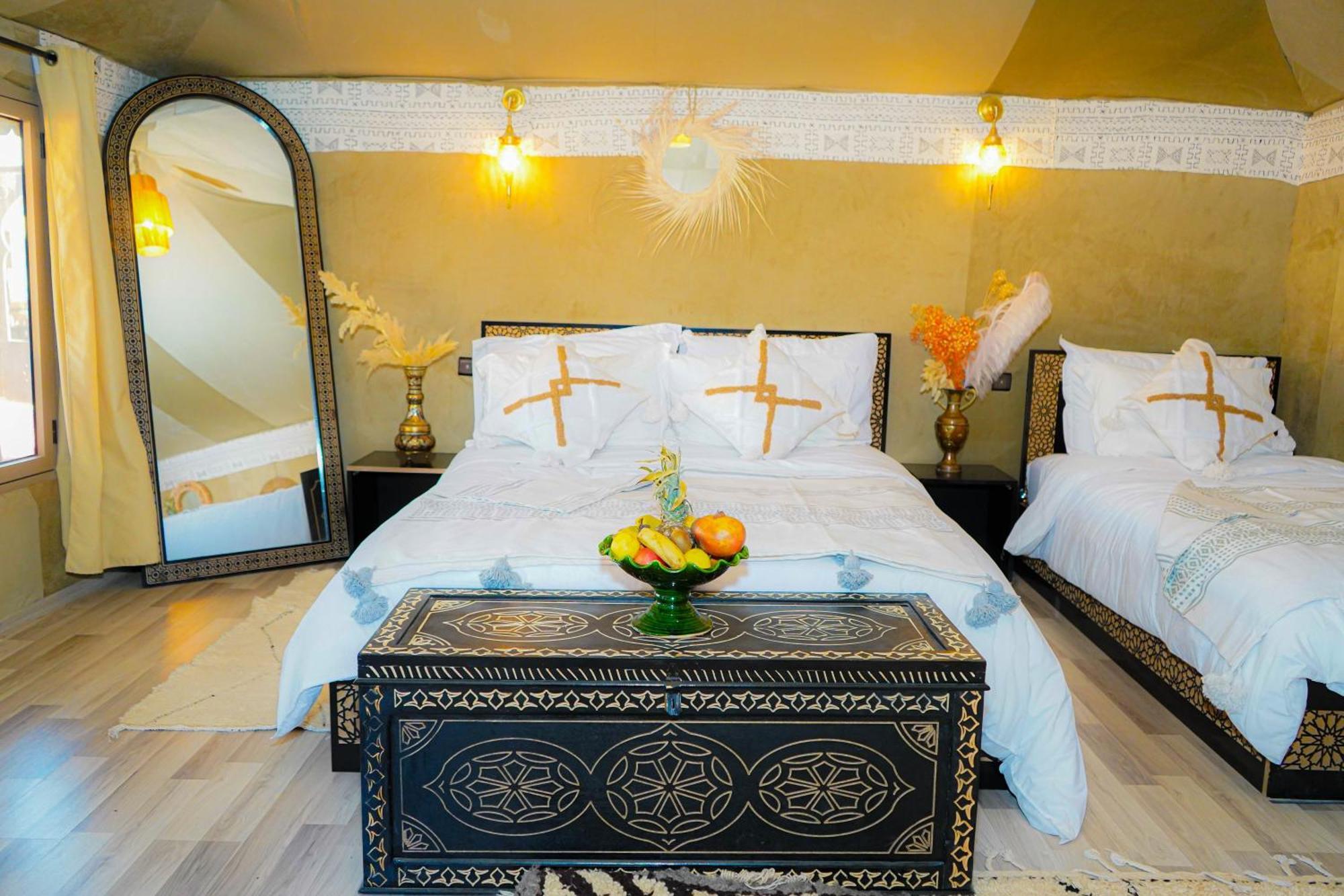 Young Luxury Camp Merzouga Exteriör bild